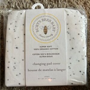 Burt's Bees Baby Organic Cotton Pad Cover with Gray Stars